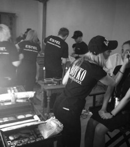 Boyko_Beauty_School_Eurovision_2017 (8)