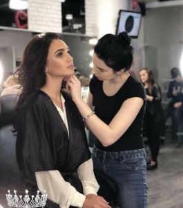 BOYKO_BEAUTY_SCHOOL_Mrs_Ukraine_World_Ukraine_Back (4)