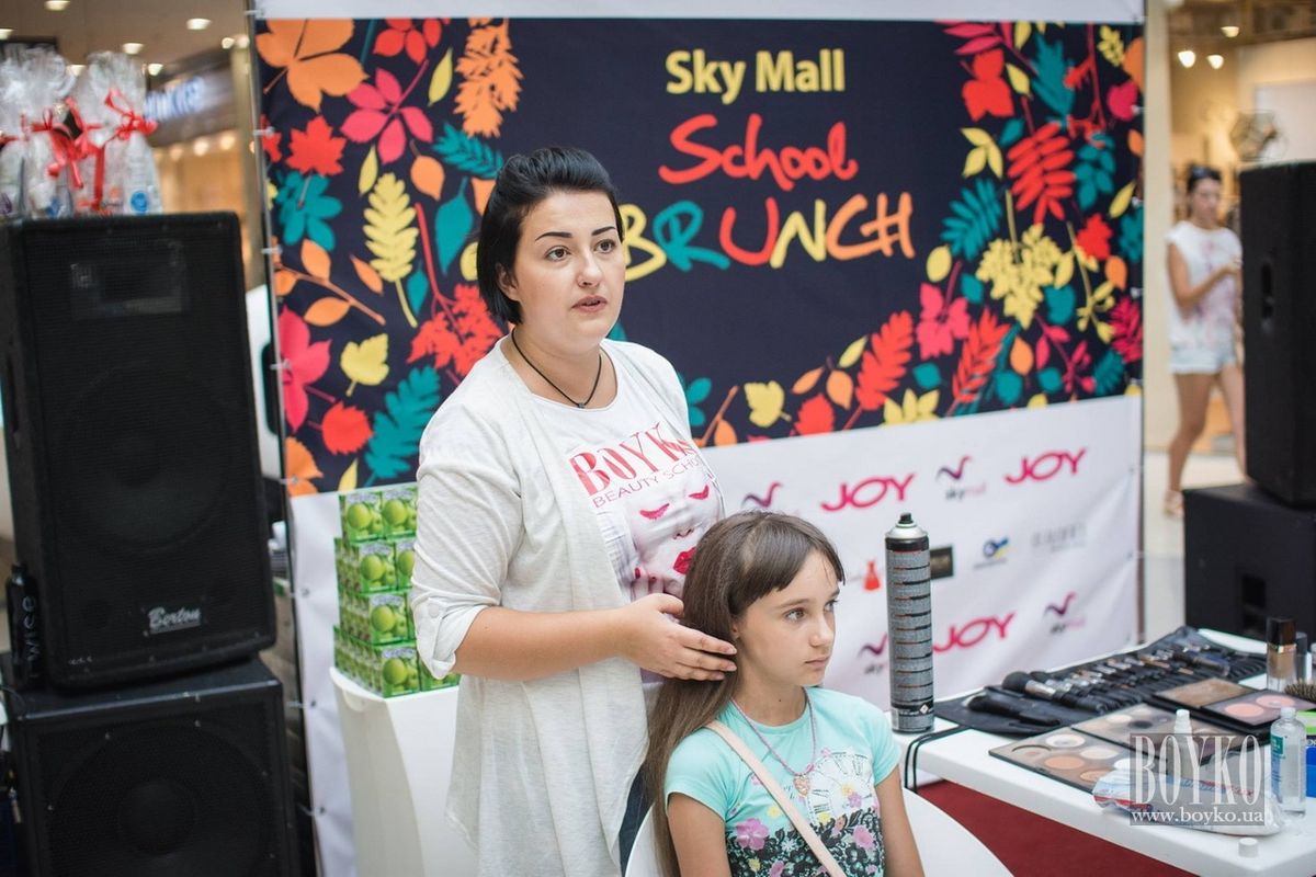 Boyko_Beauty_School_Sky_Mall_School_Brunch_023