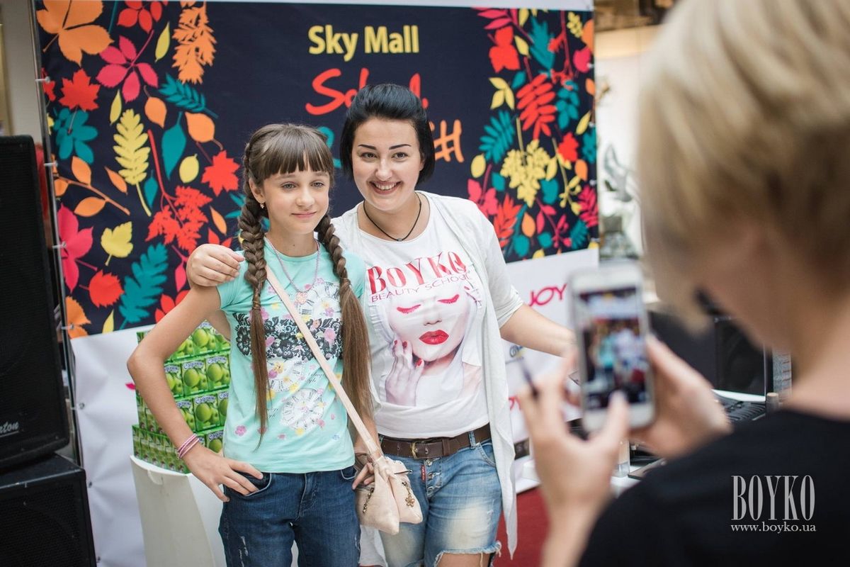 Boyko_Beauty_School_Sky_Mall_School_Brunch_034
