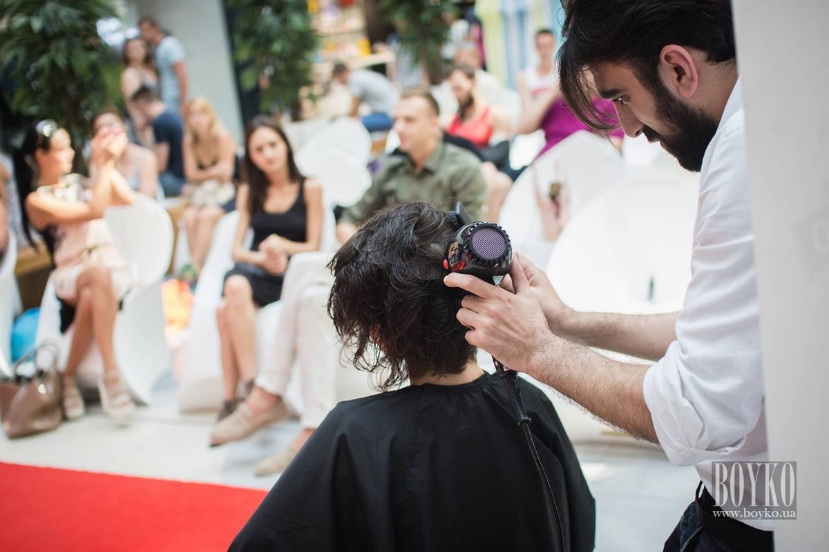 Boyko_Beauty_School_Sky_Mall_Shopping_Brunch_009