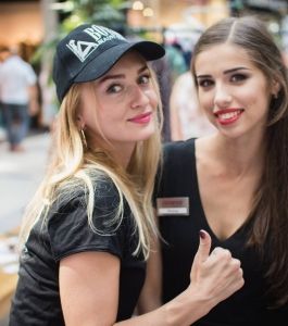 Boyko_Beauty_School_Sky_Mall_Shopping_Brunch_024