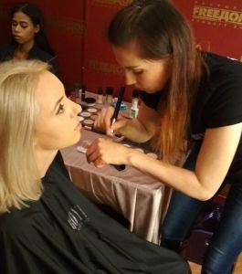 Boyko-Salon-STARS-FASHION-SHOW-ANGE (8)