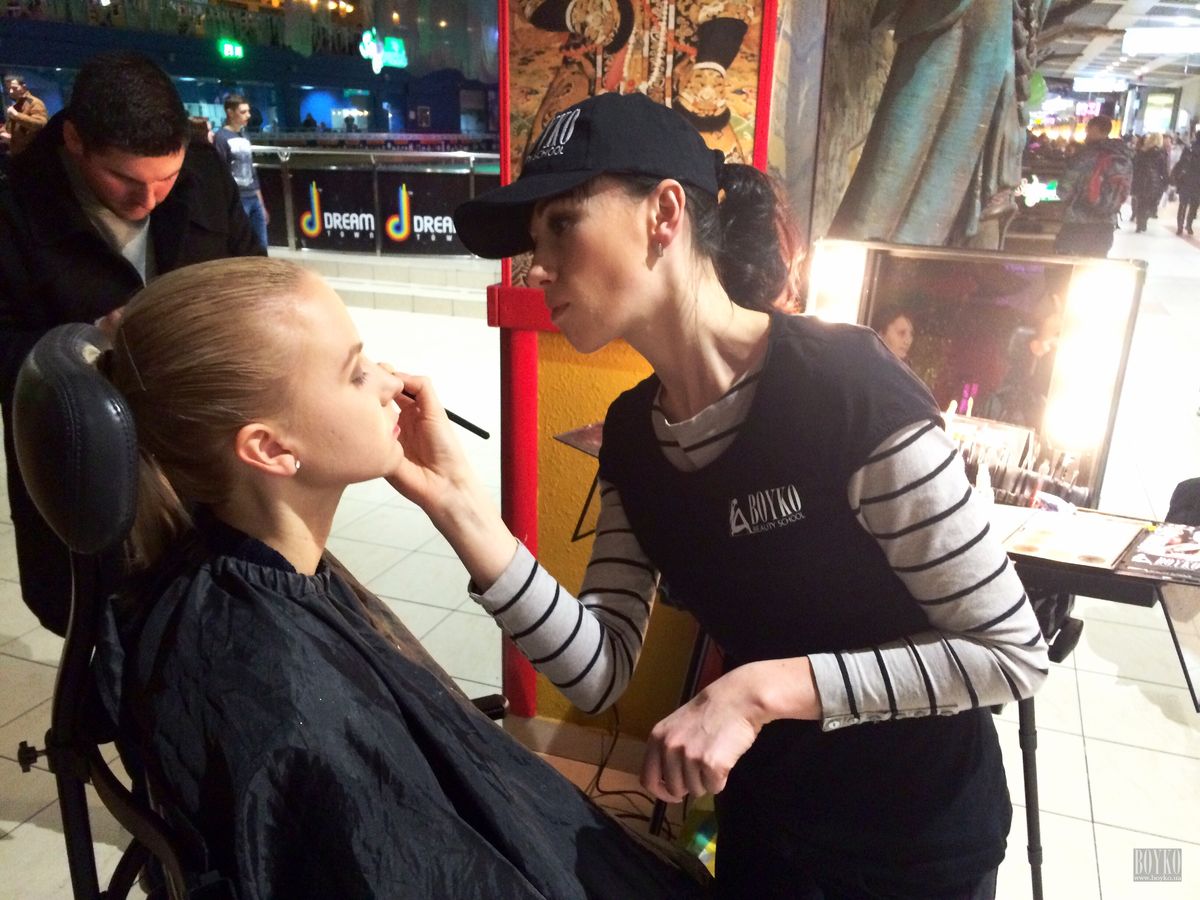 BLACK_FRIDAY_V_TRC_DREAM_TOWN_Boyko_Beauty_School (15)