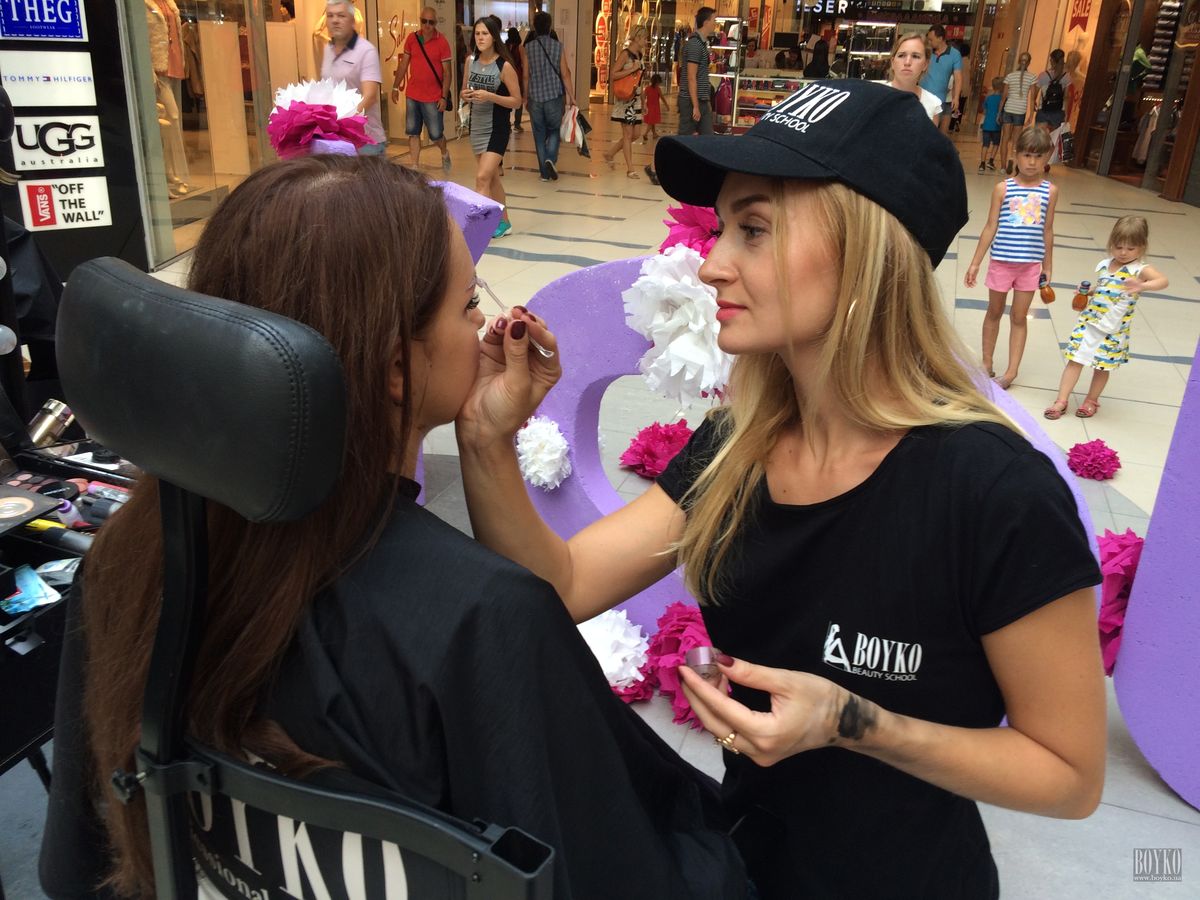 sky_mall_shoping_brunch_Boyko_Beauty_School (22)