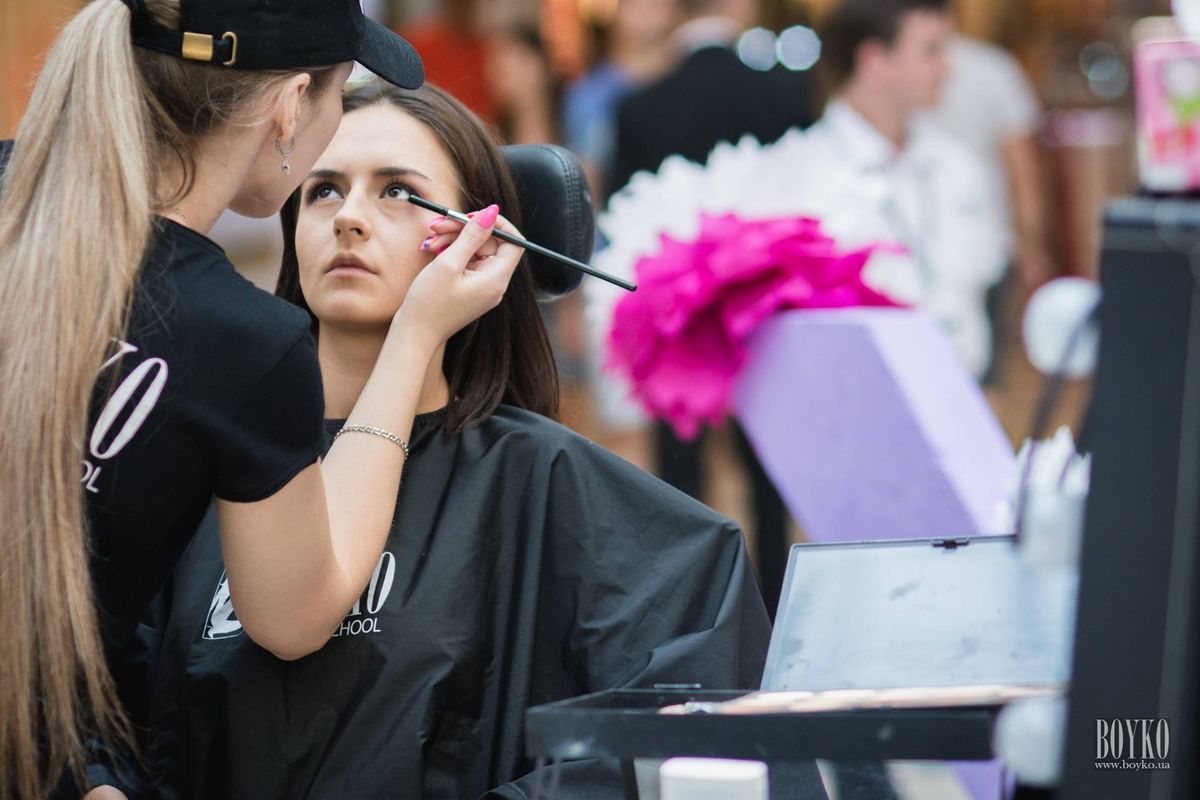 sky_mall_shoping_brunch_Boyko_Beauty_School (3)