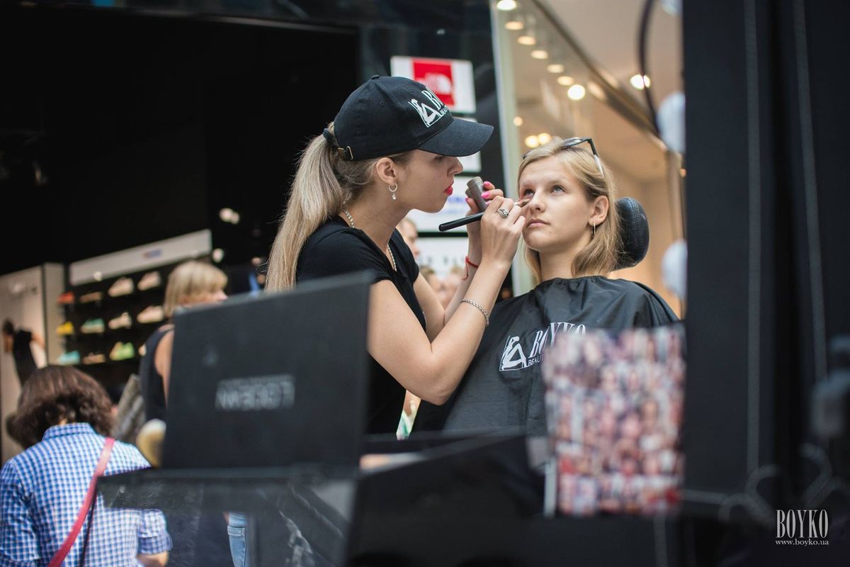 sky_mall_shoping_brunch_Boyko_Beauty_School (8)