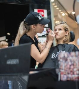 sky_mall_shoping_brunch_Boyko_Beauty_School (8)